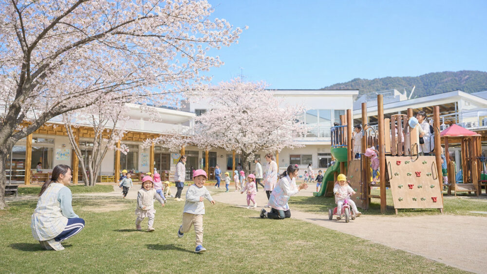 玉水保育園で楽しく働く保育士
